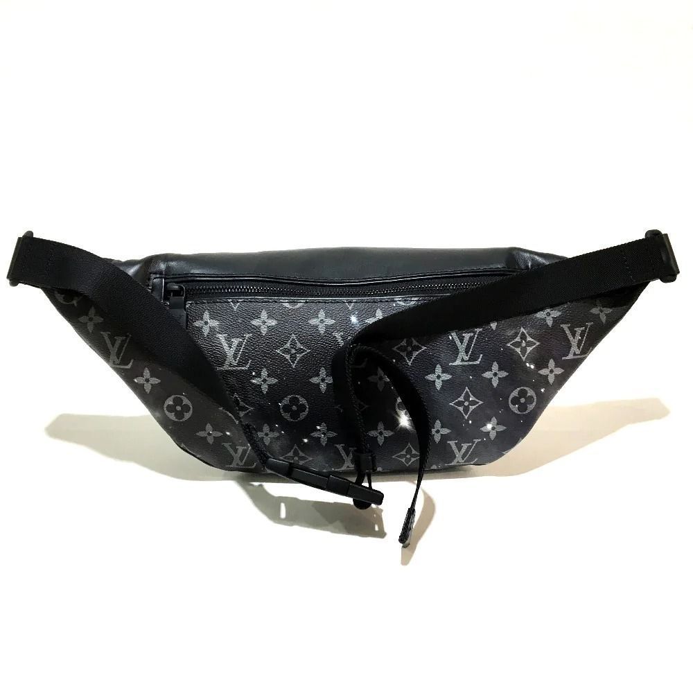 Louis Vuitton Monogram Discovery Bumbag Body Bag Canvas